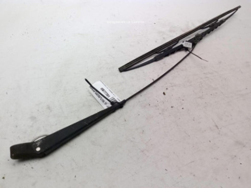 BRAZO LIMPIAPARABRISAS DEL IZQ MERCEDES BENZ T1 Autobús (602)|Desguaces La Cabaña