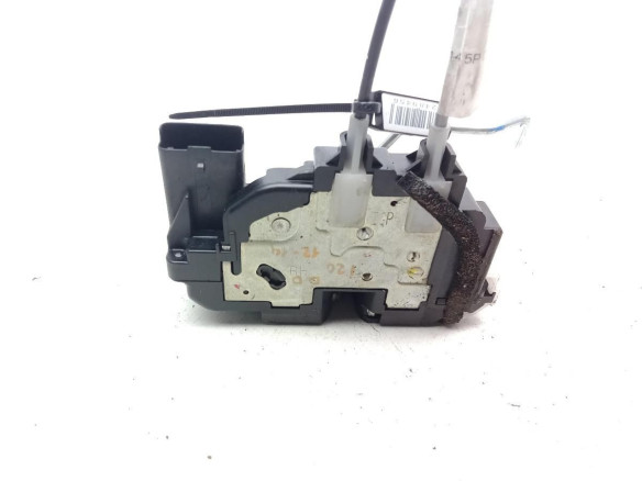 813201J030LR CERRADURA PUERTA LAT DEL DER HYUNDAI i20 (PB, PBT)|Desguaces La Cabaña