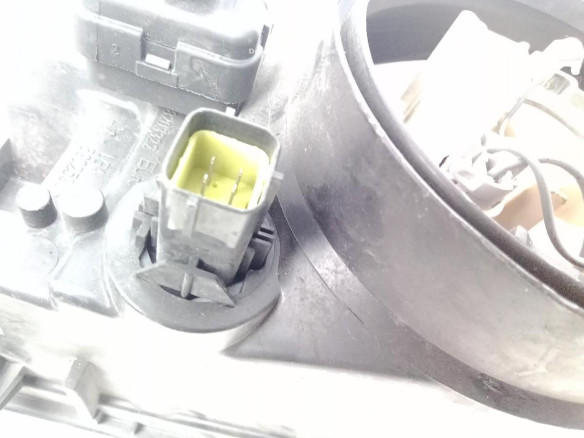 FARO DERECHO LAND ROVER FREELANDER (L314)|Desguaces La Cabaña