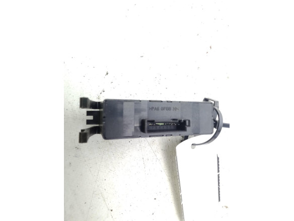 61318381510 MANDO ELEVALUNAS PUERTA LAT DEL DER BMW 3 (E46)|Desguaces La Cabaña