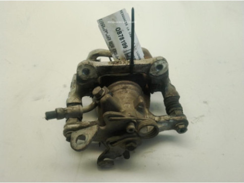 2394167 PINZA TRA IZQ FORD PUMA|Desguaces La Cabaña