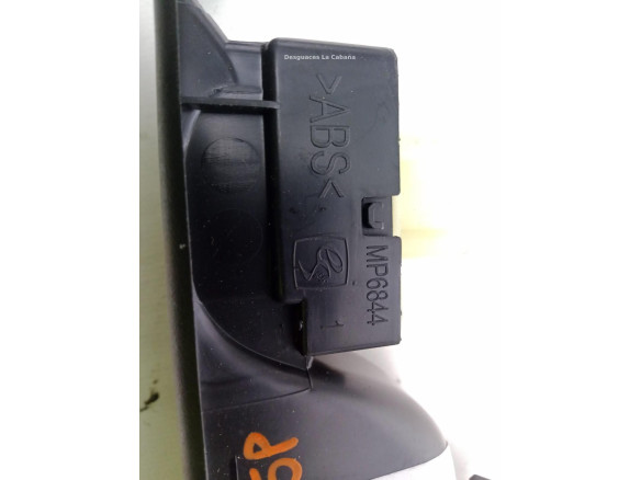 MANDO ELEVALUNAS PUERTA LAT TRA DER RENAULT CLIO IV (BH_)|Desguaces La Cabaña