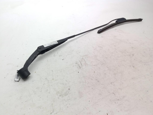 BRAZO LIMPIAPARABRISAS DEL DER HYUNDAI i20 (PB, PBT)|Desguaces La Cabaña