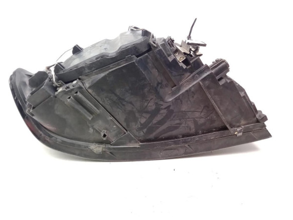 0301198203 FARO IZQUIERDO VOLVO V50 (545)|Desguaces La Cabaña