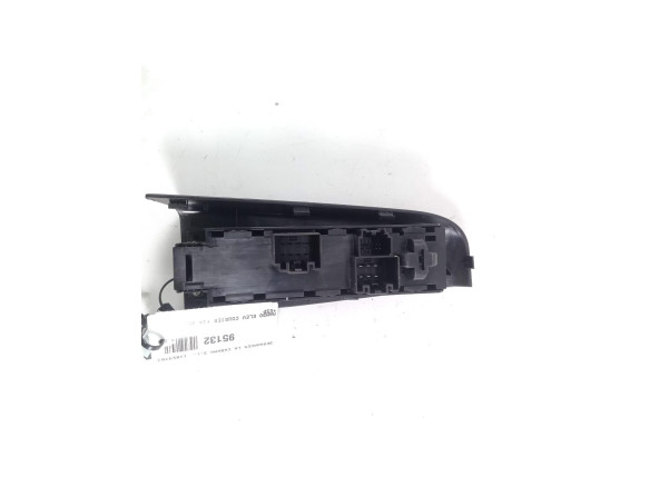 3S010145124 MANDO ELEVALUNAS PUERTA LAT DEL IZQ FORD TOURNEO COURIER Kombi |Desguaces La Cabaña