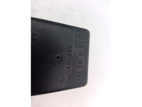 TAPA COMBUSTIBLE OPEL CORSA E (X15)|Desguaces La Cabaña