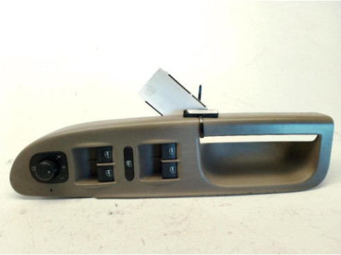 MANDO ELEVALUNAS PUERTA LAT DEL IZQ VW PASSAT (3C2)|Desguaces La Cabaña