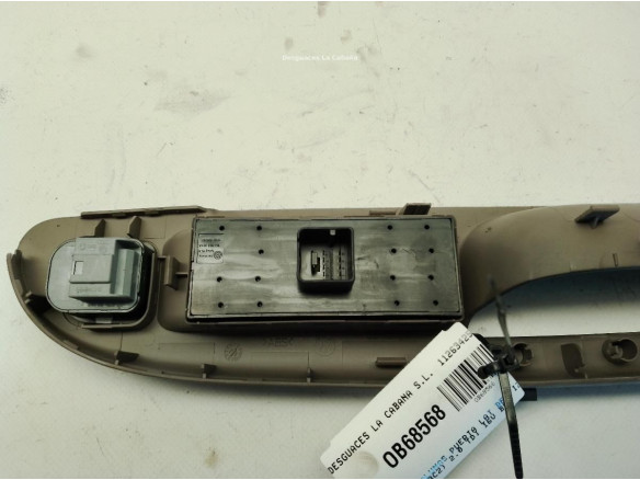 MANDO ELEVALUNAS PUERTA LAT DEL IZQ VW PASSAT (3C2)|Desguaces La Cabaña