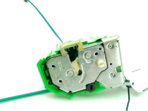 0000071775809 CERRADURA PUERTA LAT TRA IZQ ALFA ROMEO GIULIETTA (940_)|Desguaces La Cabaña