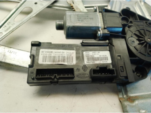 807210014R ELEVALUNAS PUERTA LAT DEL IZQ RENAULT FLUENCE (L3_)|Desguaces La Cabaña