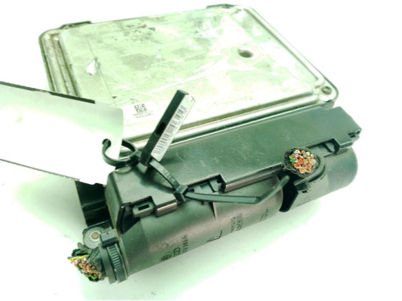 03G906013K CENTRALITA MOTOR SEAT IBIZA IV (6J5, 6P1)|Desguaces La Cabaña