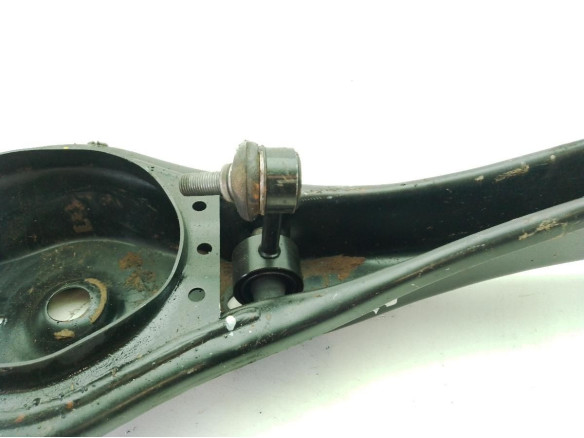 BRAZO SUSPENSION TRA DER INF CENTRAL KIA CEED (CD)|Desguaces La Cabaña