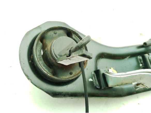 BRAZO SUSPENSION TRA DER INF LONGITUDINAL KIA CEED (CD)|Desguaces La Cabaña