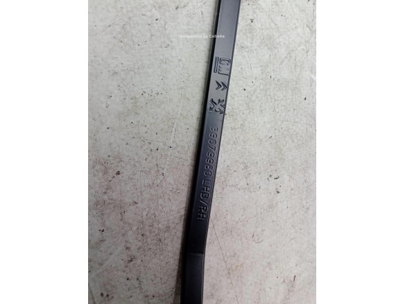 39077980 BRAZO LIMPIAPARABRISAS DEL DER OPEL CROSSLAND X (P17)|Desguaces La Cabaña