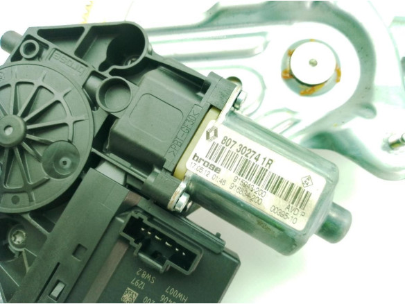 807205115R ELEVALUNAS PUERTA LAT DEL DER RENAULT GRAND SCENIC III (JZ0/1_)|Desguaces La Cabaña
