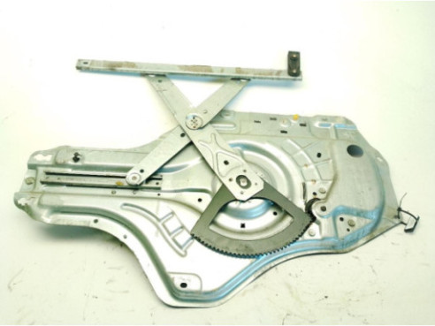 824022D010 ELEVALUNAS PUERTA LAT DEL DER HYUNDAI ELANTRA Sedán (XD)|Desguaces La Cabaña