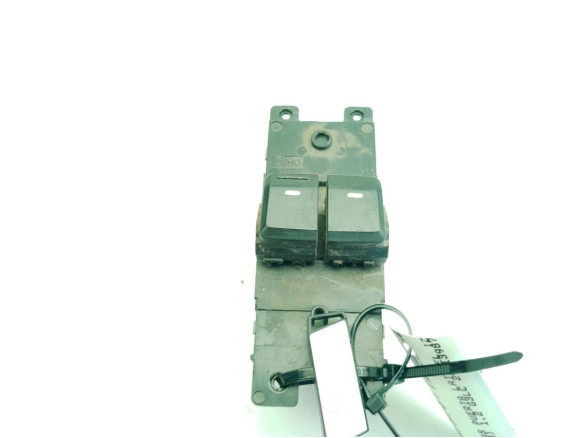 299139875 MANDO ELEVALUNAS PUERTA LAT DEL IZQ HYUNDAI i20 (GB)|Desguaces La Cabaña