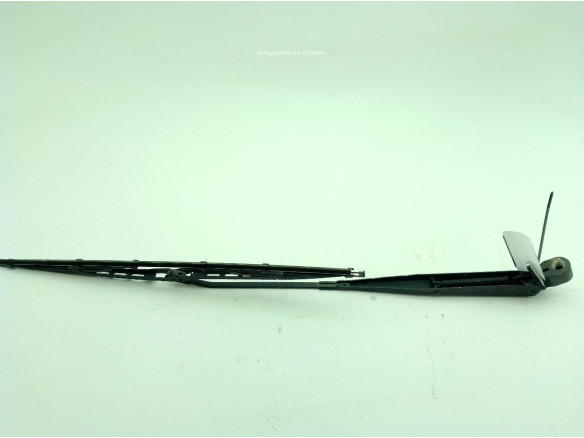 BRAZO LIMPIAPARABRISAS DEL DER NISSAN TERRANO II (R20)|Desguaces La Cabaña