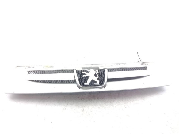 REJILLA / CALANDRA PEUGEOT PARTNER ORIGIN Furgón (5)|Desguaces La Cabaña