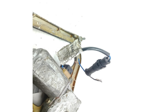 ELEVALUNAS PUERTA LAT DEL DER BMW 5 (E28)|Desguaces La Cabaña