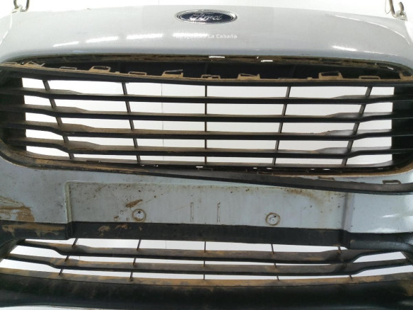 PARAGOLPES DEL FORD TRANSIT COURIER Kombi|Desguaces La Cabaña
