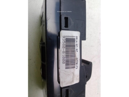 93580B1000 MANDO ELEVALUNAS PUERTA LAT TRA IZQ HYUNDAI GENESIS (DH)|Desguaces La Cabaña