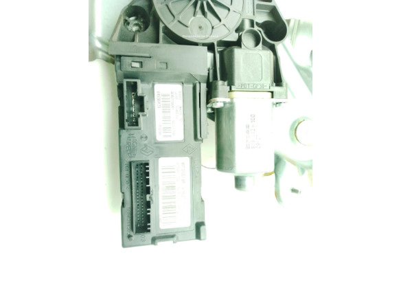 807218465R ELEVALUNAS PUERTA LAT DEL IZQ RENAULT MEGANE III Coupé (DZ0/1_)|Desguaces La Cabaña