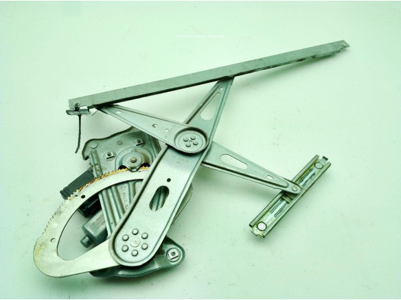 807206454R ELEVALUNAS PUERTA LAT DEL DER RENAULT MEGANE III Coupé (DZ0/1_)|Desguaces La Cabaña
