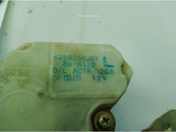 8255350J01 CERRADURA PUERTA LAT TRA IZQ NISSAN TERRANO II (R20)|Desguaces La Cabaña