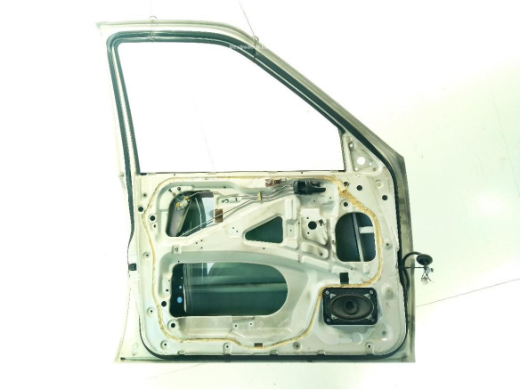 PUERTA LAT DEL IZQ NISSAN TERRANO II (R20)|Desguaces La Cabaña
