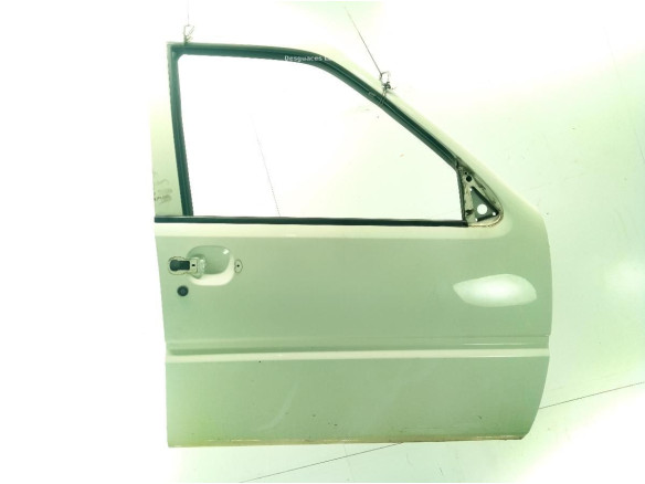 PUERTA LAT DEL DER NISSAN TERRANO II (R20)|Desguaces La Cabaña