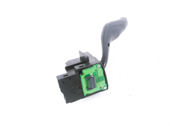 AV6T13335AD MANDO LUCES FORD FOCUS III |Desguaces La Cabaña