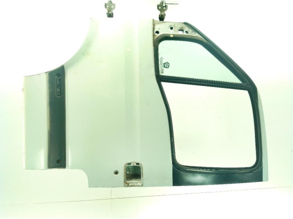 7751474636 PUERTA LAT DEL IZQ RENAULT MASTER II Furgón (FD)|Desguaces La Cabaña