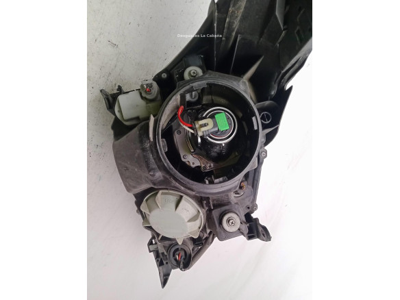 8107005311 FARO IZQUIERDO TOYOTA AVENSIS Ranchera familiar (_T27_)|Desguaces La Cabaña