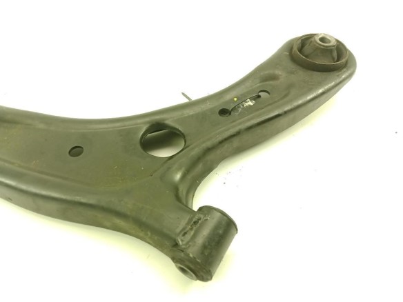 BRAZO SUSPENSION DEL DER INF KIA STONIC (YB) |Desguaces La Cabaña