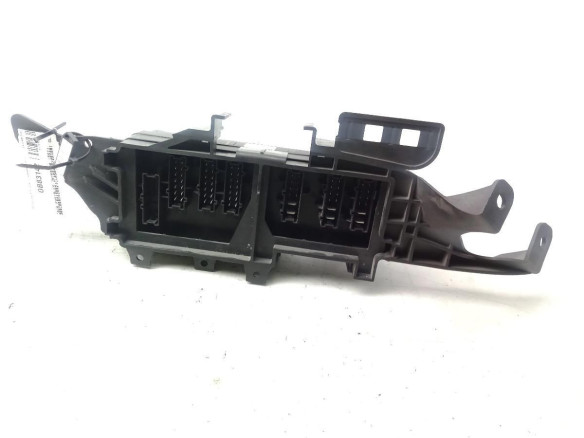 A1645400572 CAJA FUSIBLES INTERIOR (BSI) MERCEDES BENZ CLASE GL (X164)|Desguaces La Cabaña