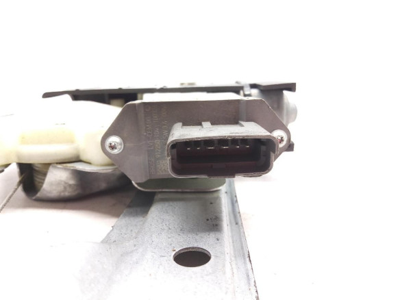 ELEVALUNAS PUERTA LAT TRA DER PEUGEOT 5008 |Desguaces La Cabaña