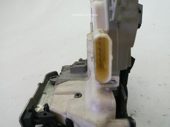 8K0839016C CERRADURA PUERTA LAT TRA DER AUDI A4 Avant (8K5, B8) |Desguaces La Cabaña