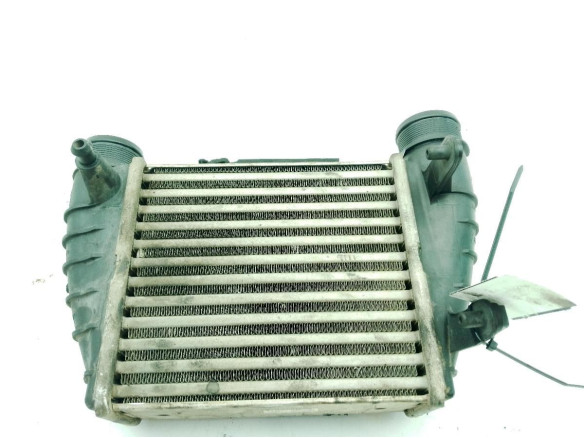 8E0145806Q INTERCOOLER DERECHO SEAT EXEO (3R2)|Desguaces La Cabaña