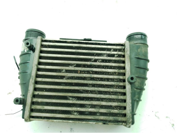 8E0145806Q INTERCOOLER DERECHO SEAT EXEO (3R2)|Desguaces La Cabaña