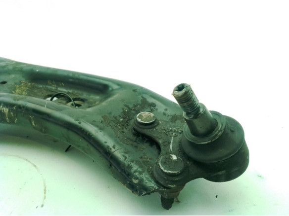 1K0407152BC BRAZO SUSPENSION DEL DER INF VW GOLF VI (5K1)|Desguaces La Cabaña