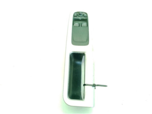 31334362 MANDO ELEVALUNAS PUERTA LAT DEL IZQ VOLVO C30 (533)|Desguaces La Cabaña