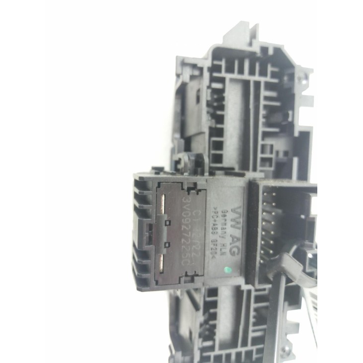 3V0927225C INTERRUPTOR FRENO MANO ELECTRICO SKODA SUPERB III Ranchera familiar (3V5) |Desguaces La Cabaña