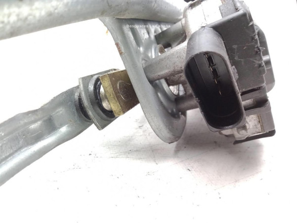 3B1955113B MOTOR LIMPIAPARABRISAS DEL VW PASSAT (3B3)|Desguaces La Cabaña