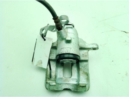 TRAVIESA DEL RENAULT TRAFIC II Furgón (FL)|Desguaces La Cabaña 2