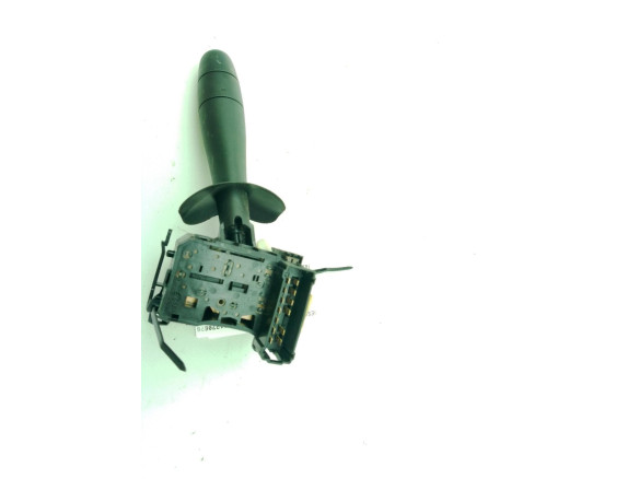 7701050685, 8200070265 MANDO LIMPIAPARABRISAS RENAULT TRAFIC II Furgón (FL)|Desguaces La Cabaña