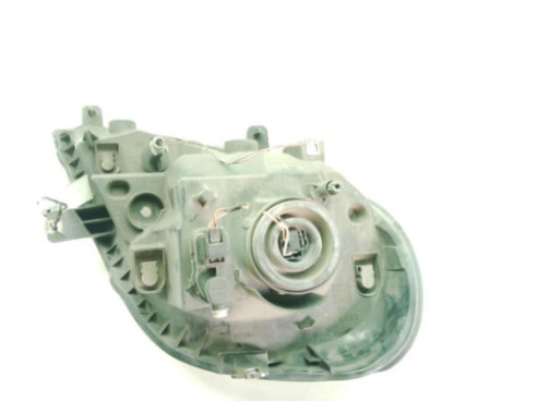 TRAVIESA DEL RENAULT TRAFIC II Furgón (FL)|Desguaces La Cabaña 2