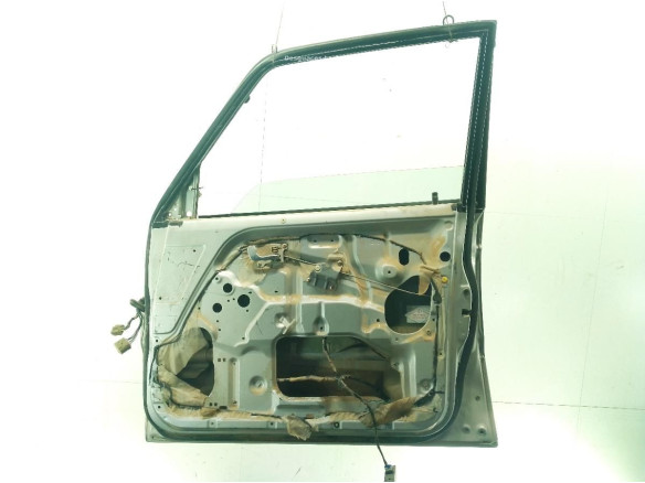 PUERTA LAT DEL DER MITSUBISHI MONTERO   (V3_W, V2_W, V4_W)|Desguaces La Cabaña