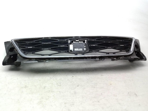 575853654D 041 REJILLA / CALANDRA SEAT ATECA (KH7)|Desguaces La Cabaña