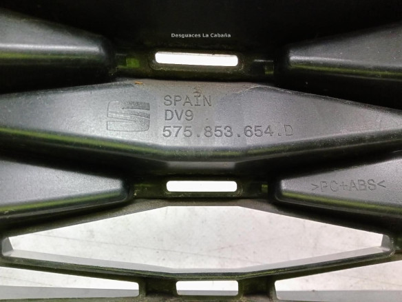 575853654D 041 REJILLA / CALANDRA SEAT ATECA (KH7)|Desguaces La Cabaña